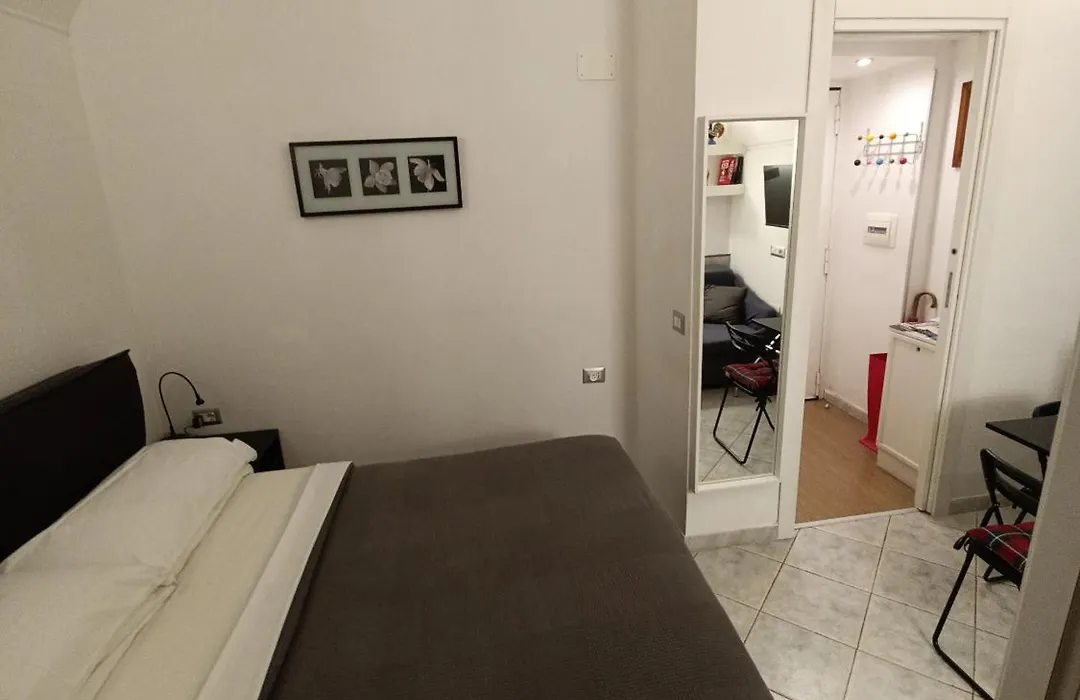 La Residenza Napoli Chiaia Short let Apartment Monolocale Standard-1